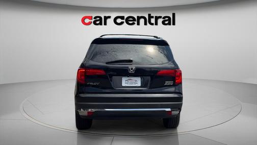 Crystal Black Pearl 2016 Honda Pilot Touring
