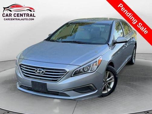 2016 Hyundai SONATA SE