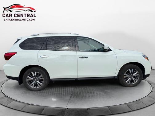 2020 Nissan Pathfinder S 4WD