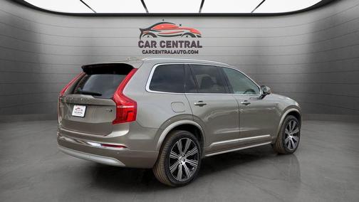 Pebble Grey Metallic 2022 Volvo XC90 T6 Inscription
