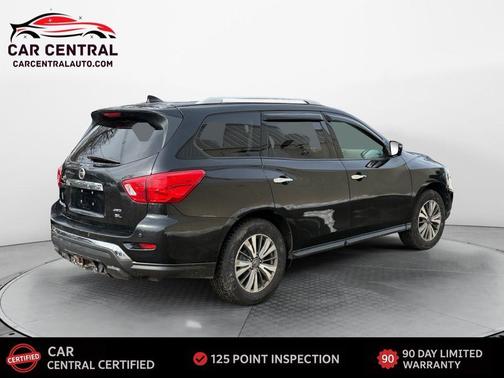 2019 Nissan Pathfinder SL