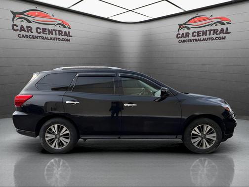 2019 Nissan Pathfinder SL