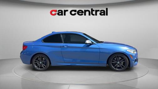 Estoril Blue Metallic 2016 BMW M2 Base