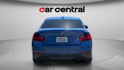 Estoril Blue Metallic 2016 BMW M2 Base