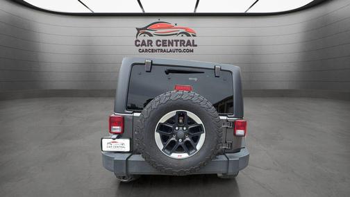Granite Crystal Metallic Clearcoat 2017 Jeep Wrangler Unlimited Sport