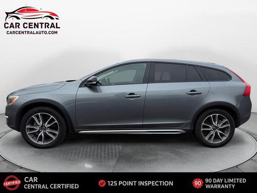 2016 Volvo V60 Cross Country T5 Platinum