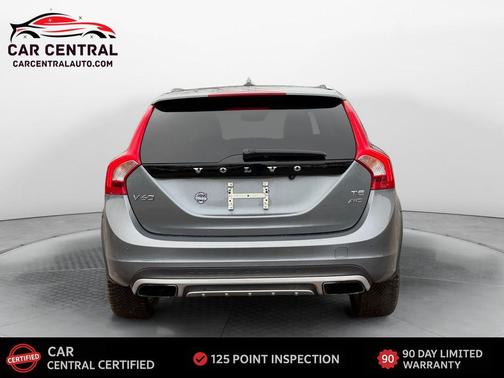 2016 Volvo V60 Cross Country T5 Platinum