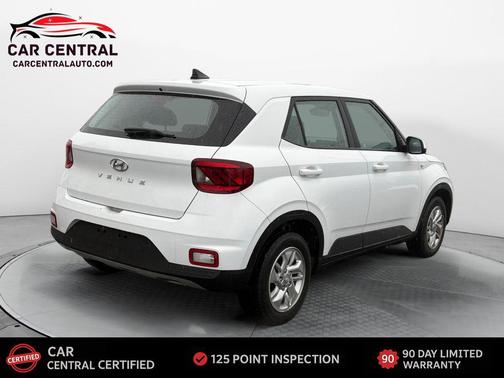 2021 Hyundai VENUE SE