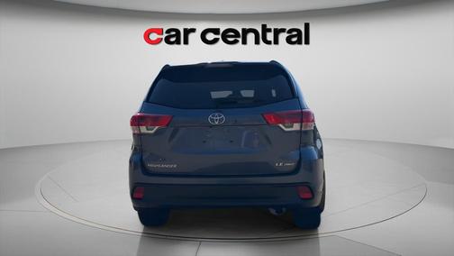 Shoreline Mist 2018 Toyota Highlander LE Plus