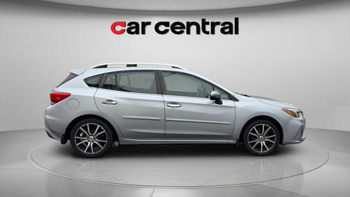Ice Silver Metallic 2017 Subaru Impreza 2.0i Limited
