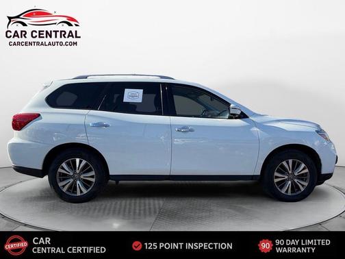 2019 Nissan Pathfinder SL