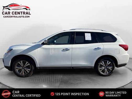 2019 Nissan Pathfinder SL