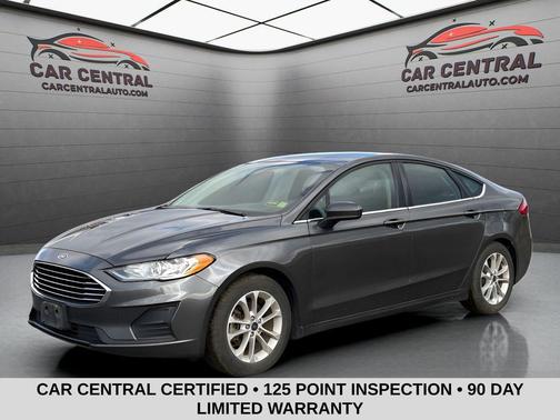 2020 Ford Fusion SE