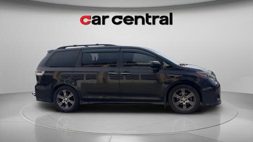 Midnight Black Metallic 2017 Toyota Sienna SE Premium