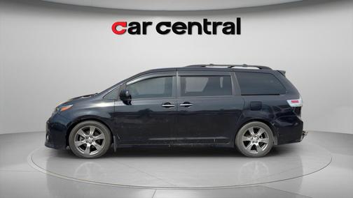 Midnight Black Metallic 2017 Toyota Sienna SE Premium
