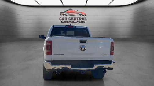 Bright White Clearcoat 2022 RAM 1500 Laramie