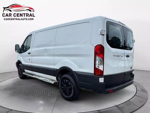 2018 Ford Transit-250 Base