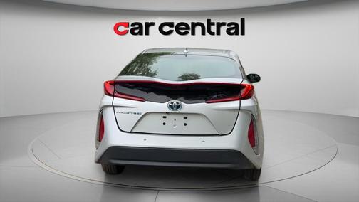 Classic Silver Metallic 2018 Toyota Prius Prime Advanced