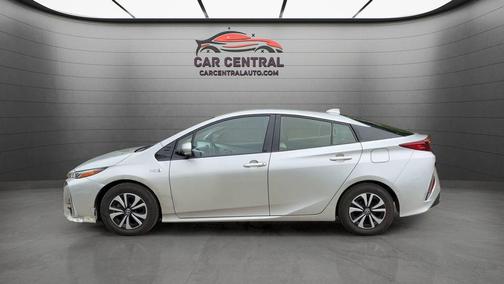Classic Silver Metallic 2018 Toyota Prius Prime Advanced