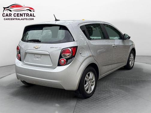2012 Chevrolet Sonic 2LT