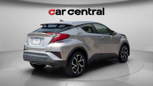 Silver 2019 Toyota C-HR XLE