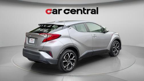 Silver 2019 Toyota C-HR XLE