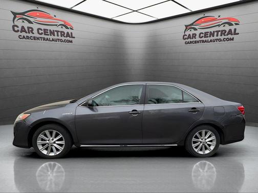 2014 Toyota Camry Hybrid XLE