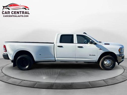 2020 RAM 3500 Tradesman Crew Cab 4x4 8' Box