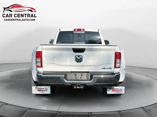 2020 RAM 3500 Tradesman Crew Cab 4x4 8' Box