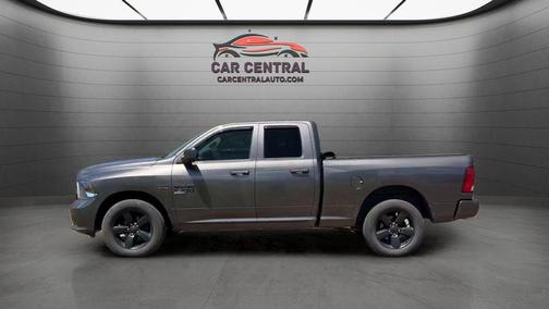 Granite Crystal Metallic Clearcoat 2019 RAM 1500 Express