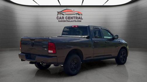 Granite Crystal Metallic Clearcoat 2019 RAM 1500 Express