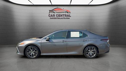 Predawn Gray Mica 2021 Toyota Camry Hybrid XLE