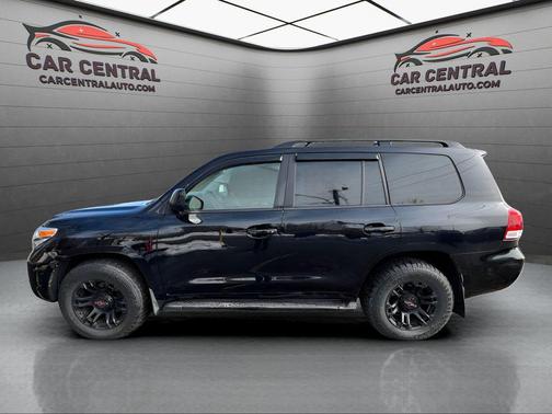 2010 Toyota Land Cruiser Base