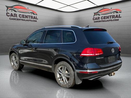 2015 Volkswagen Touareg V6 Lux