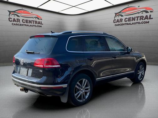 2015 Volkswagen Touareg V6 Lux