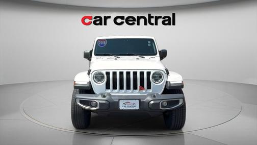 Bright White Clearcoat 2018 Jeep Wrangler Unlimited Sahara
