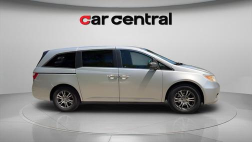 Alabaster Silver Metallic 2012 Honda Odyssey EX