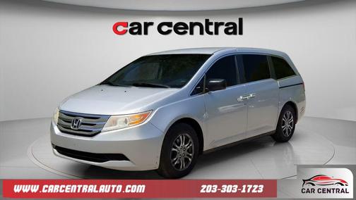 Alabaster Silver Metallic 2012 Honda Odyssey EX