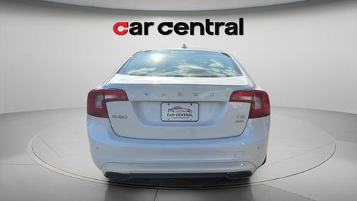 Crystal White Pearl 2015 Volvo S60 T5 Premier