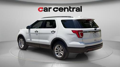 Oxford White 2017 Ford Explorer Base