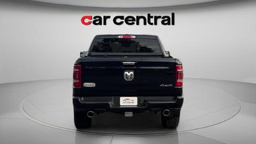 Diamond Black Crystal Pearlcoat 2020 RAM 1500 Longhorn