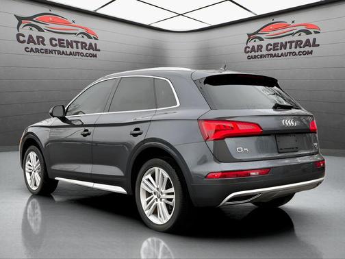 2018 Audi Q5 2.0T Tech Premium