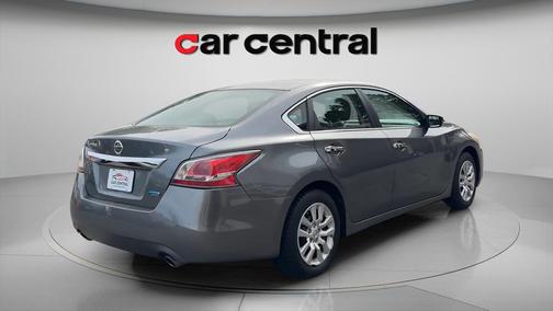 Gun Metallic 2014 Nissan Altima 2.5 S