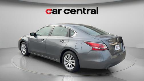 Gun Metallic 2014 Nissan Altima 2.5 S