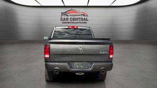 Granite Crystal Metallic Clearcoat 2017 RAM 1500 Express