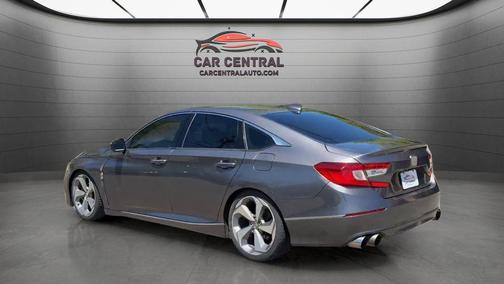 Modern Steel Metallic 2018 Honda Accord Touring 2.0T