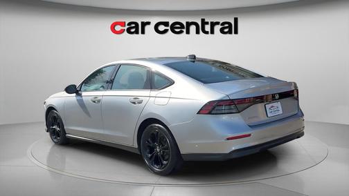 Solar Silver Metallic 2025 Honda Accord SE
