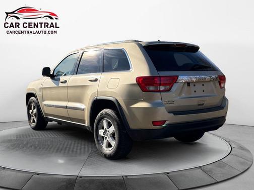 2011 Jeep Grand Cherokee Laredo