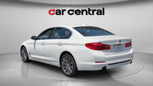 Alpine White 2020 BMW 530 530i
