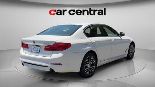 Alpine White 2020 BMW 530 530i